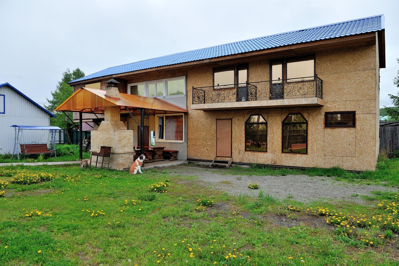 Kamchatskiy Stil' Hostel Jelizovo Buitenkant foto